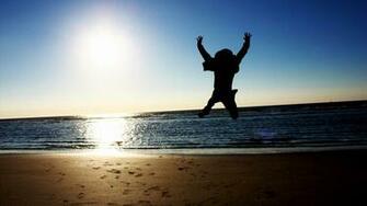 Wallpaper Sea Jump Beach Sky Waves Light