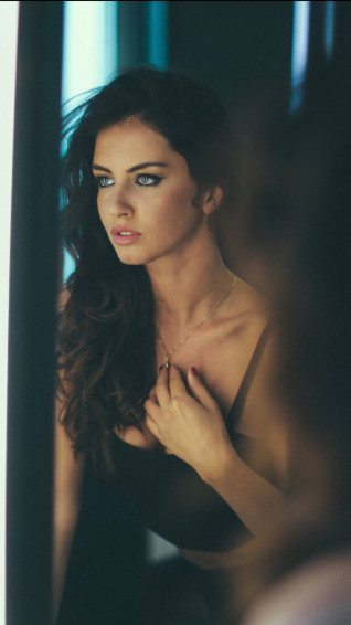 Female Models Wallpaper