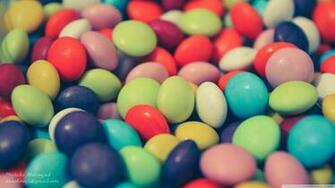 Smarties Logo Wallpaper Galleryhip The Hippest