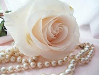 Pearls With Flowers Wallpaper Withflowers Desktop