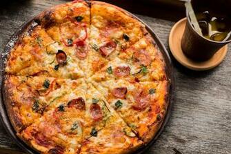Pepperoni And Mozzarella Pizza HD Wallpaper