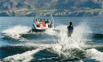 New Wallpaper Water Skiing Photo Gallery