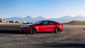 Us Tesla Accounts For Of Luxury Premium Car Sales In Q1