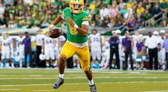 In A Crunch Marcus Mariota Options To Royce Man For The Score