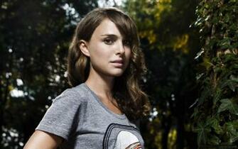Natalie Portman HD Wallpaper