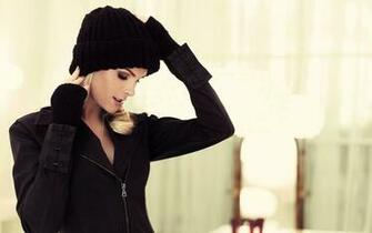 Beautiful Girl Getting Ready For Cold Days Is A Great Wallpaper