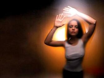 Christina Ricci Wallpaper Id Wallpapervortex