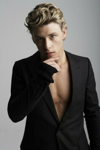 Mitch Hewer Photo Actress Pc Android iPhone And iPad Wallpaper