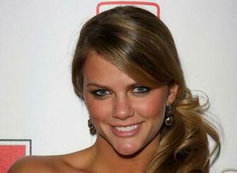 Stars Wallpaper Brooklyn Decker