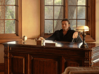 Sam Worthington9 Bullets HD Wallpaper