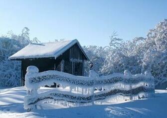 Winter Snow Cabin Wallpaper Desktop