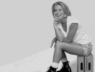 Nicole Eggert Photo Gallery Best Pics
