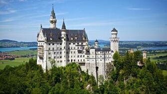 Travel At Neuschwanstein Castle Disney Wallpaper HD