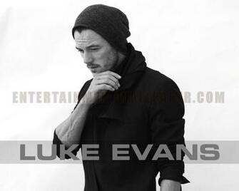 Luke Evans Wallpaper