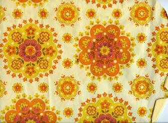 Wallpaper 60s 70s Yellow Orange Floral Circular Pattern Design On Wall