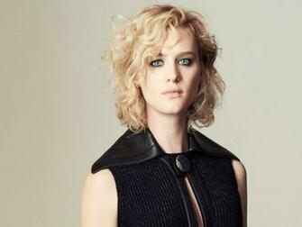 Mackenzie Davis Wallpaper X Net