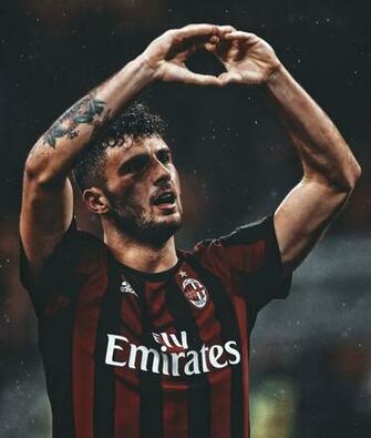 Patrick Cutrone Soccer Ac Milan Pictures
