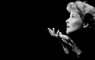 Classic Actresses Image Katharine Hepburn HD Wallpaper And