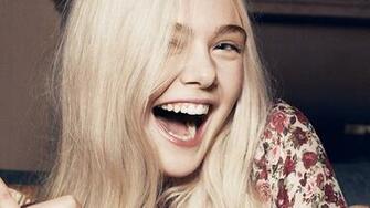 Elle Fanning Full HD Widescreen Wallpaper For