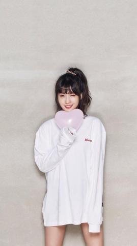 Momo Twice Wallpaper Hirai