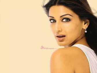 Sonali Bandare Hq Wallpaper Collection Bollywood HD Hub