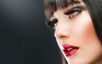 Beautiful Women Pictures And Wallpaper