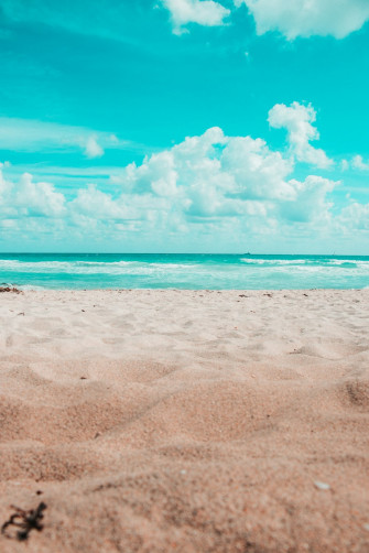 Couple Walk In The Beach Love Wallpaper HD