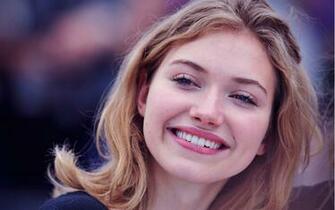 Imogen Poots HD Wallpaper For Desktop