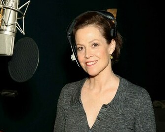 Smile Sigourney Weaver Wallpaper