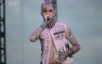 Emo Rapper Lil Peep Has Died Aged Nme
