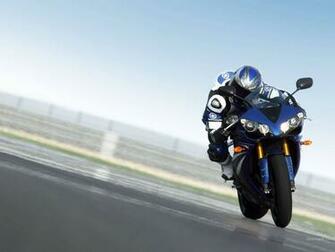 Yamaha R1 Wallpaper HD