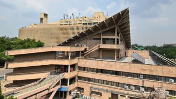 File Iit Delhi Main Building Jpg Wikipedia