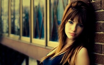 Beautiful Brunette Desktop Pc And Mac Wallpaper