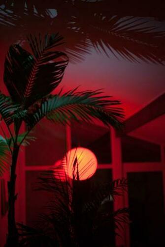 Red Aesthetic iPhone Wallpaper Top