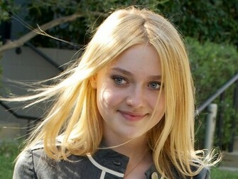 Dakota Fanning HD Wallpaper