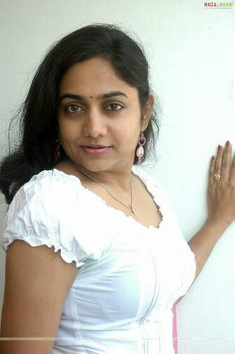 Lahari Tv Actress Auto Design Tech