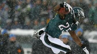Lesean Mccoy Snowbowl Philadelphia