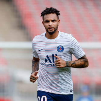 En Layvin Kurzawa X Wallpaper