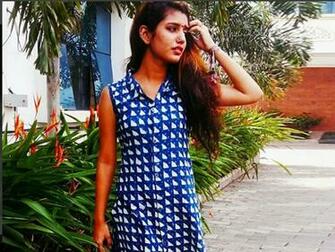 Priya Prakash Varrier Hq Wallpaper
