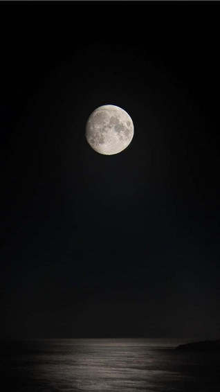 Moon iPhone Wallpaper