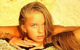 Free download Naked Photo Gallery Featuring Rebecca C From Met Art Hot