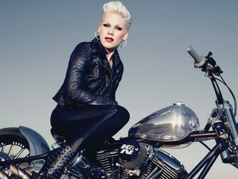 Pink The Singer Wallpaper HD Background