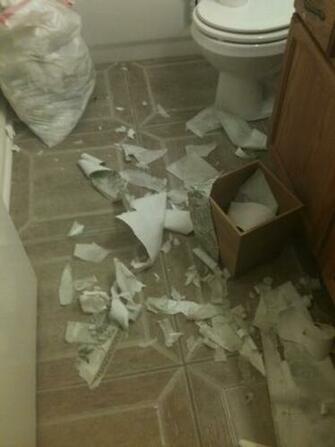 Easiest Way To Remove Wallpaper Ever Cup White Vinegar Cups