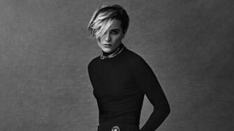 Evan Rachel Wood Short Hair Background