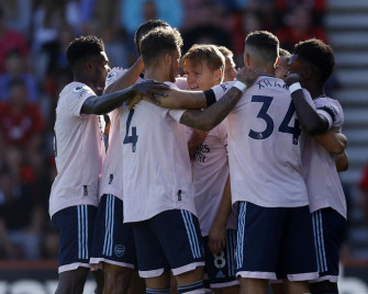 For Arsenal Stays Perfect With Win At Bournemouth