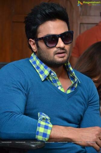 Sudheer Babu Image Telugu Heroines Image Photoshoot Wallpaper