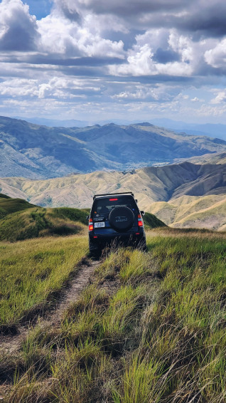 Car In Nature Pictures Image