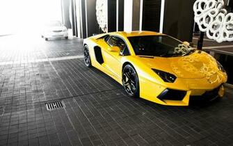 Yellow Lamborghini Aventador Wallpaper