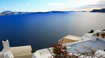 Man Made Santorini Grece Wallpaper