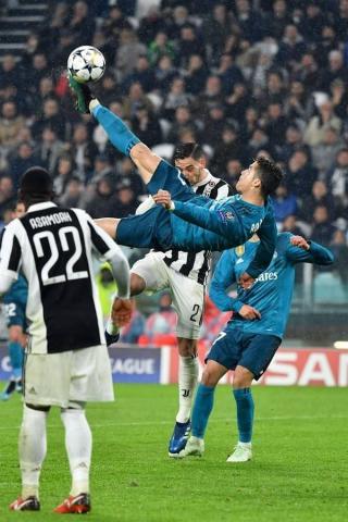Best Soccer Goal Of All Time Redflagdeals Forums